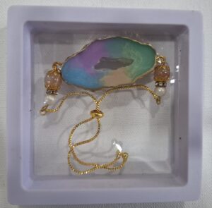 Rakhi cum Bracelet – Geode Look Resin Charm