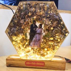 Personalized Varmala Photo Frame with LED – Resin Art Couple Keepsake